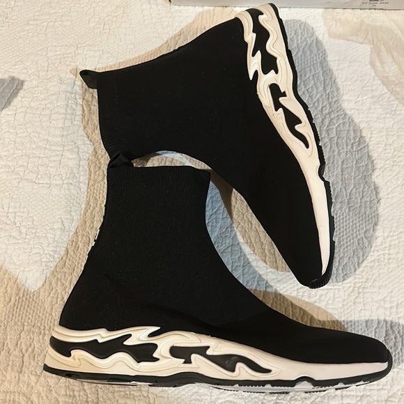 Sandro Flame sock Trainers. Size 39 - Picture 12 of 12